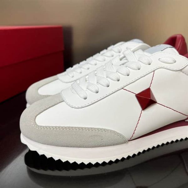STUD AROUND LOW-TOP CALFSKIN AND NAPPA LEATHER SNEAKER – VLS002 - Image 4