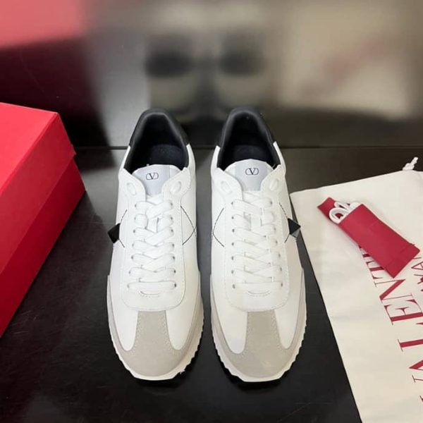 STUD AROUND LOW-TOP CALFSKIN AND NAPPA LEATHER SNEAKER – VLS006 - Image 3