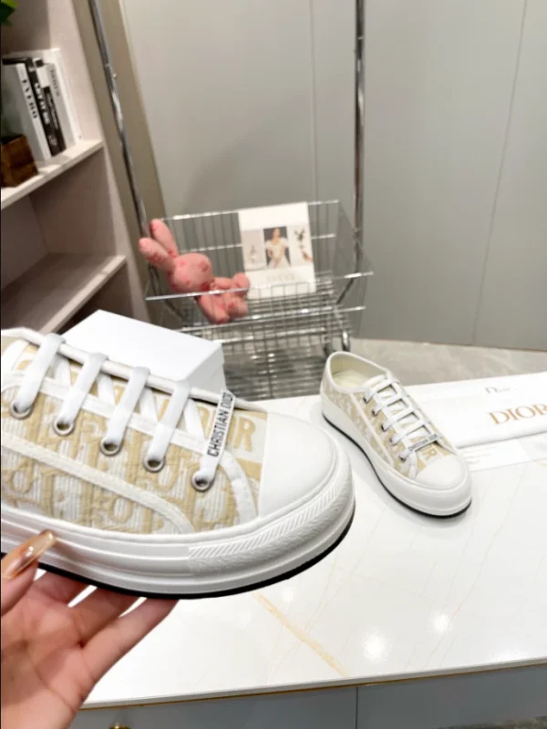 WALK’N’DIOR PLATFORM SNEAKER – CD181 - Image 3