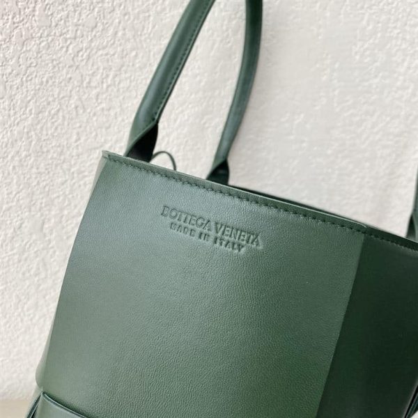 BOTTEGA VENETA WOMEN’S ARCO TOTE IN RAINTREE – WBV32 - Image 10