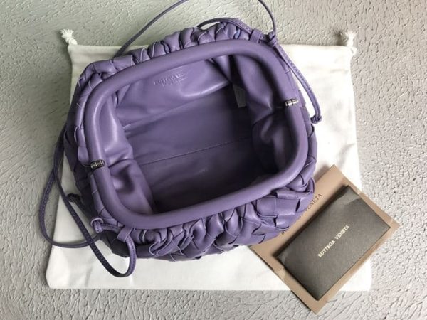 BOTTEGA VENETA WOMEN’S MINI POUCH IN LAVENDER – WBV25 - Image 3