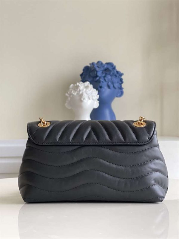 LV NEW WAVE CHAIN BAG – WLM268 - Image 3