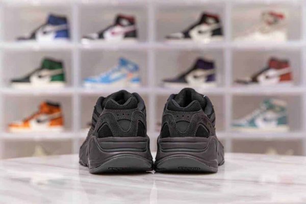 ADIDAS YEEZY BOOST 700 V2 VANTA - Image 4
