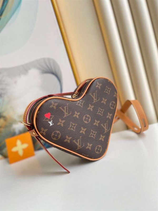 LOUIS VUITTON GAME ON COEUR – WLM117 - Image 2