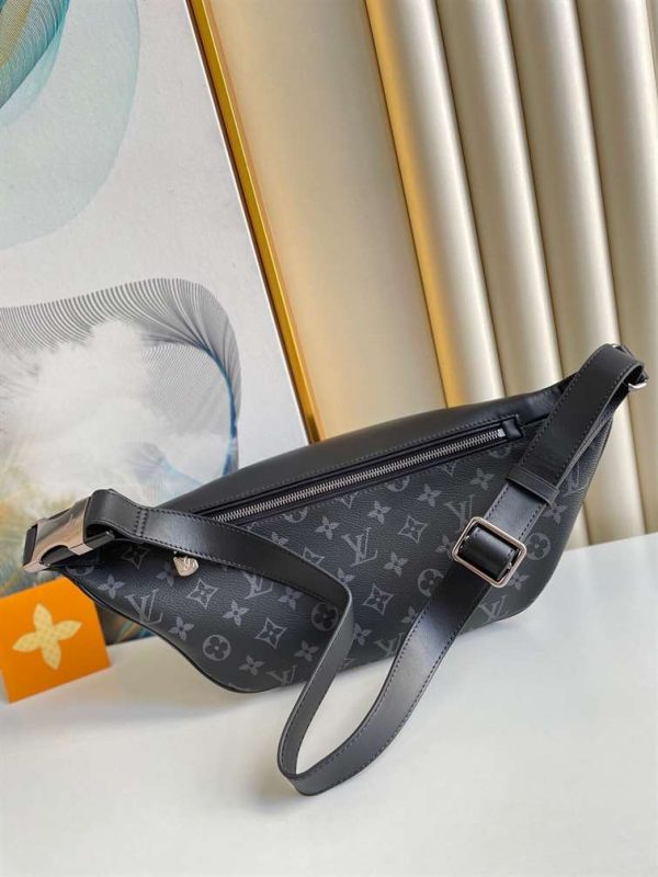 LOUIS VUITTON DISCOVERY BUMBAG – WLM128 - Image 9