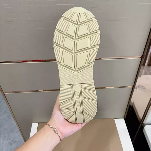 BURBERRY LEATHER AND SUEDE SNEAKERS – BBR129 - Image 5