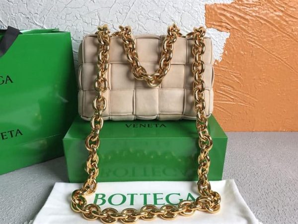 BOTTEGA VENETA WOMEN’S CHAIN CASSETTE IN PORRIDGE – WBV01 - Image 3