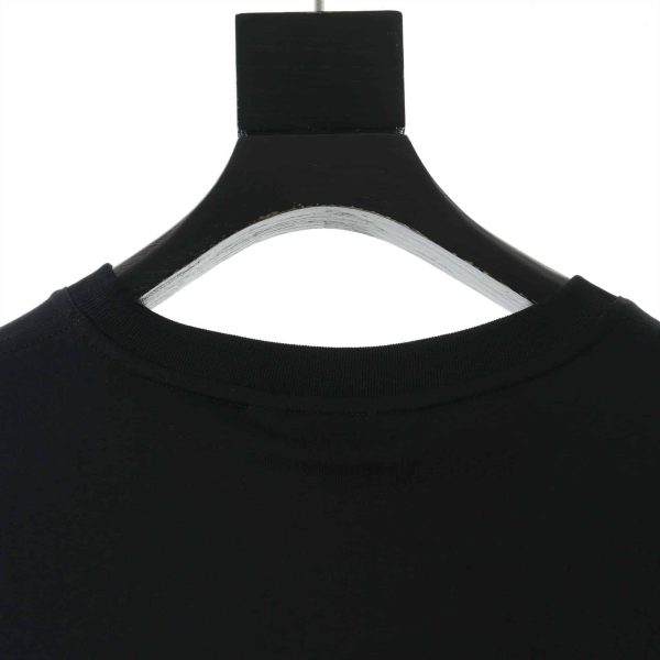 Burberry Logo-Print Cotton T-Shirt – BBRS12 - Image 4