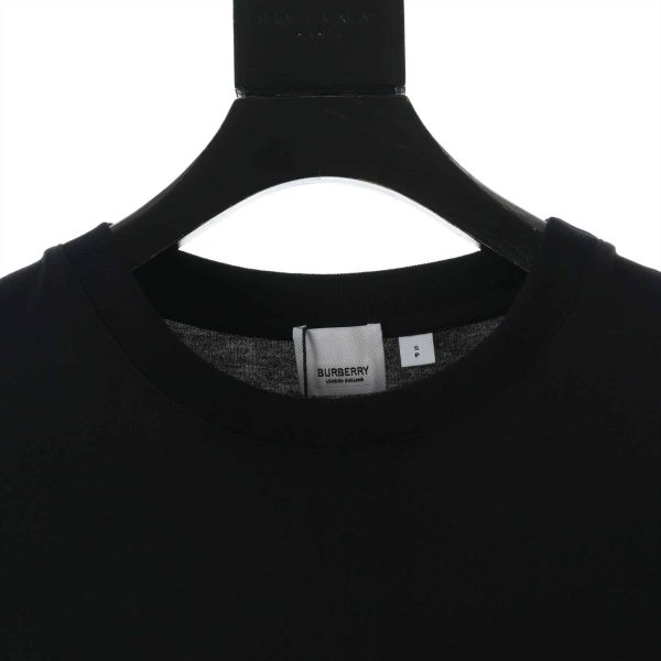 Burberry Logo-Print Cotton T-Shirt – BBRS34 - Image 3