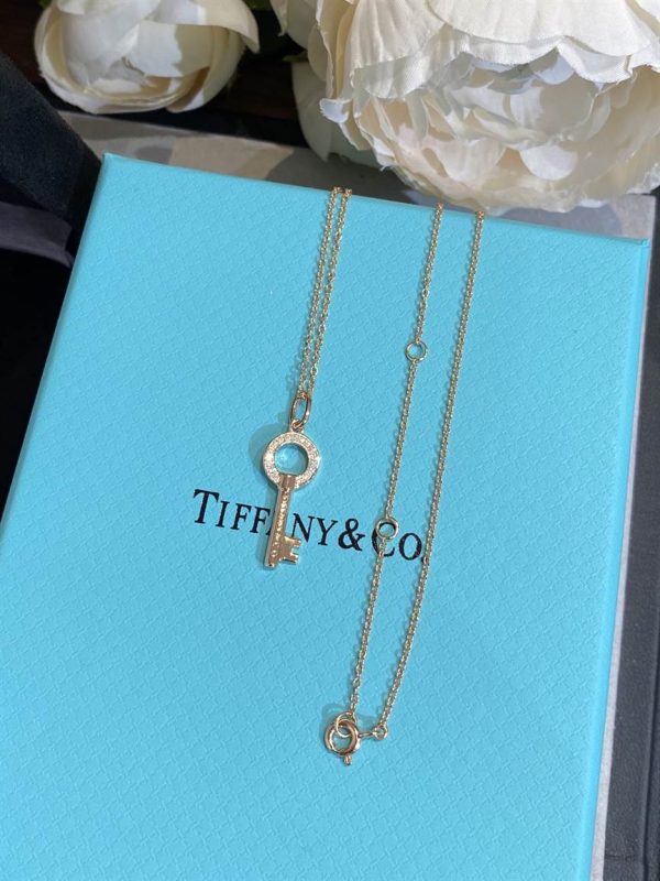 TIFFANY & CO. JEWELREY – WJL62 - Image 6