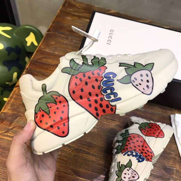 GUCCI RHYTON SNEAKER WITH STRAWBERRY - Image 2