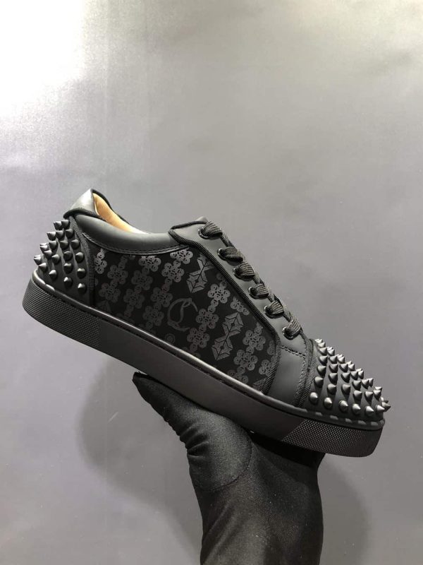 CHRISTIAN LOUBOUTIN LOW TOP SNEAKER  – CL92 - Image 2