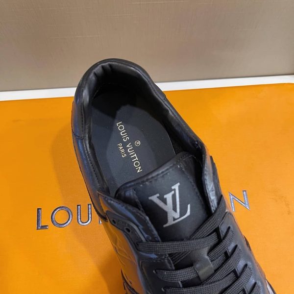 LOUIS VUITTON RUN AWAY SNEAKER – LSVT312 - Image 4