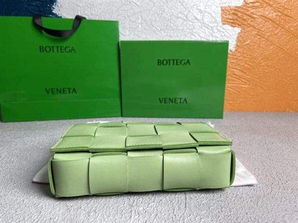 BOTTEGA VENETA WOMEN’S CASSETTE IN PISTACHIO – WBV10 - Image 10