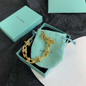 TIFFANY & CO. JEWELREY – WJL57