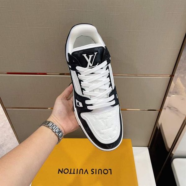 LOUIS VUITTON TRAINER SNEAKERS – LSVT159 - Image 9