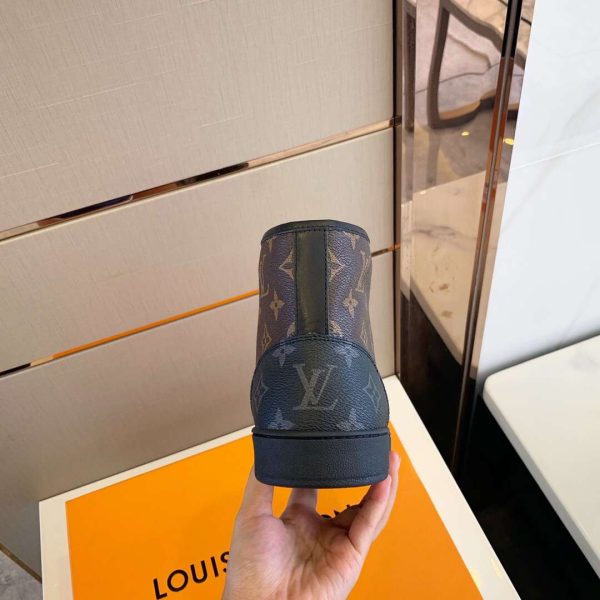 LOUIS VUITTON MONOGRAM HIGH TOP SNEAKER LSVT053 - Image 4
