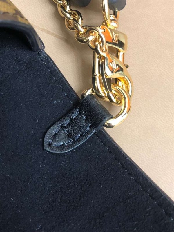 LOUIS VUITTON PADLOCK ON STRAP – WLM275 - Image 9