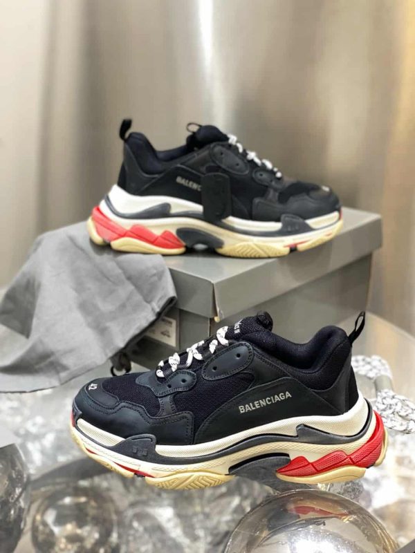 BALENCIAGA TRIPLE S TRAINERS – GG119 - Image 7