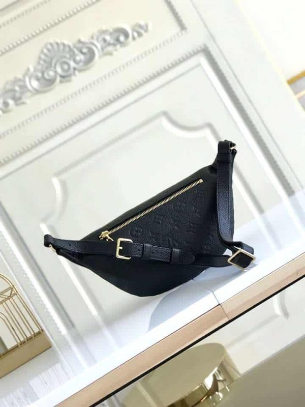 LOUIS VUITTON DISCOVERY BUMBAG – WLM182 - Image 3