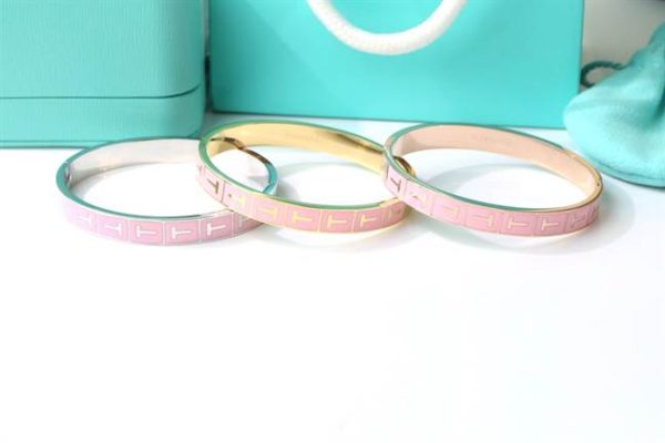 TIFFANY & CO. JEWELREY – WJL52 - Image 8