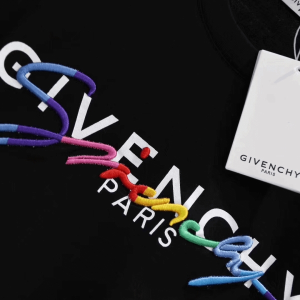 GIVENCHY RAINBOW SIGNATURE COTTON T-SHIRT – GVC4 - Image 3