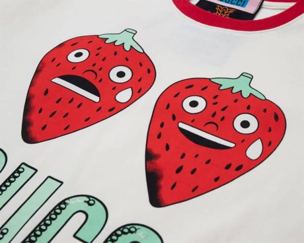GUCCI LOVE PARADE SERIES STRAWBERRY T-SHIRT – GCS177 - Image 3
