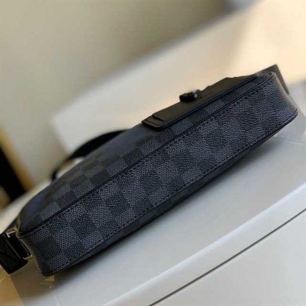 LOUIS VUITTON ALPHA MESSENGER DAMIER GRAPHITE CANVAS N40408 - Image 4