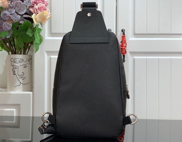 Louis Vuitton Avenue Sling Bag Black – WLM065 - Image 4