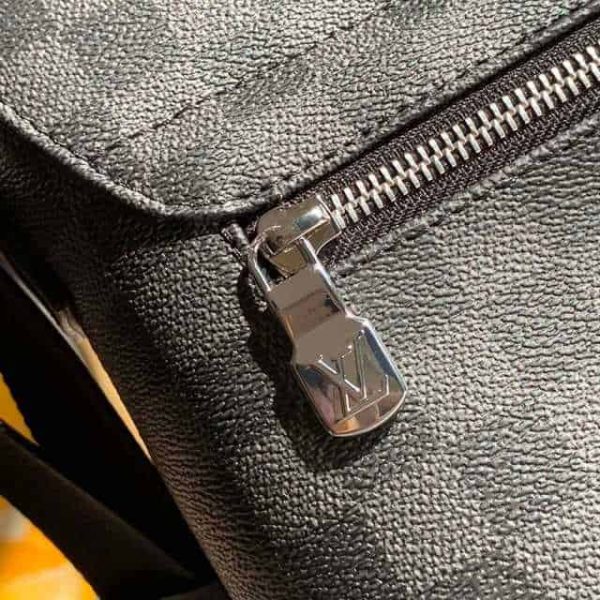 LOUIS VUITTON DISTRICT MM DAMIER GRAPHITE CANVAS N40350 - Image 3