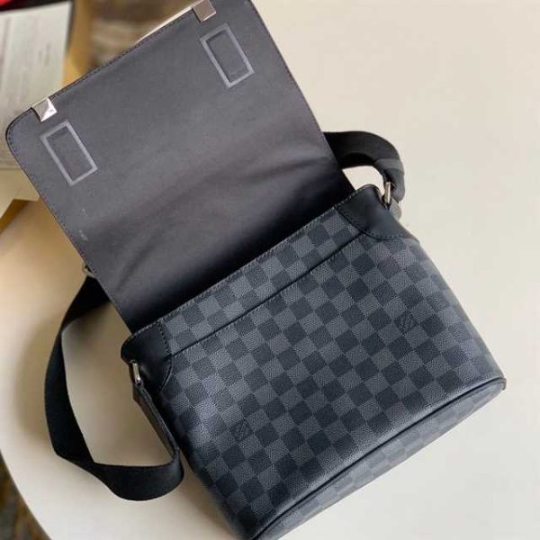 LOUIS VUITTON DISTRICT PM DAMIER EBENE CANVAS N41028 - Image 6
