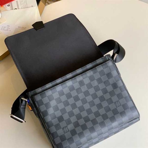 LOUIS VUITTON FLAP MESSENGER DAMIER GRAPHITE CANVAS N40418 - Image 4