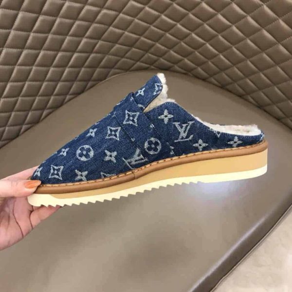 LOUIS VUITTON LV COSY MULE FUR – LSVT220 - Image 3