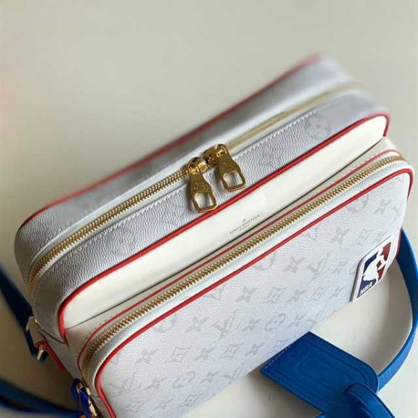 LOUIS VUITTON TRIO MESSENGER BAG M69443 - Image 5