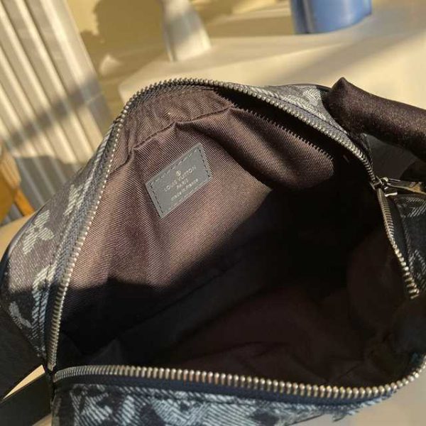 LOUIS VUITTON OUTDOOR BUMBAG MONOGRAM CANVAS M57281 - Image 3