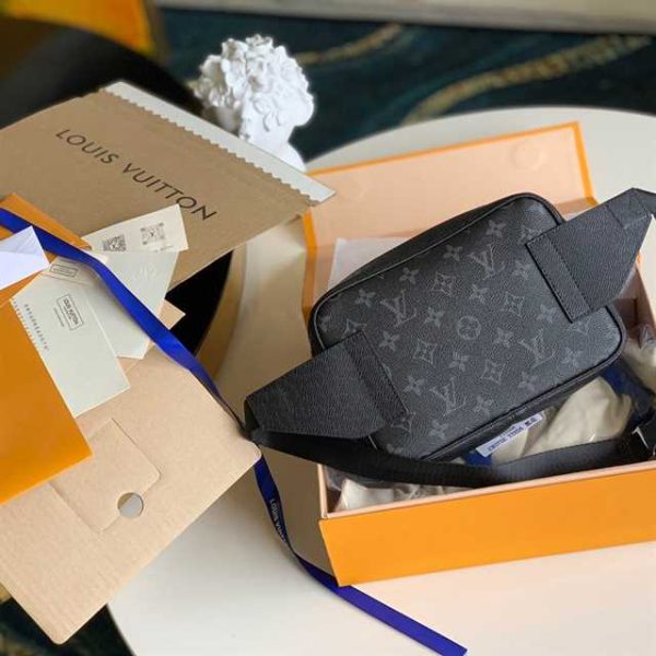 LOUIS VUITTON OUTDOOR BUMBAG TAIGARAMA IN BLACK M30245 - Image 4