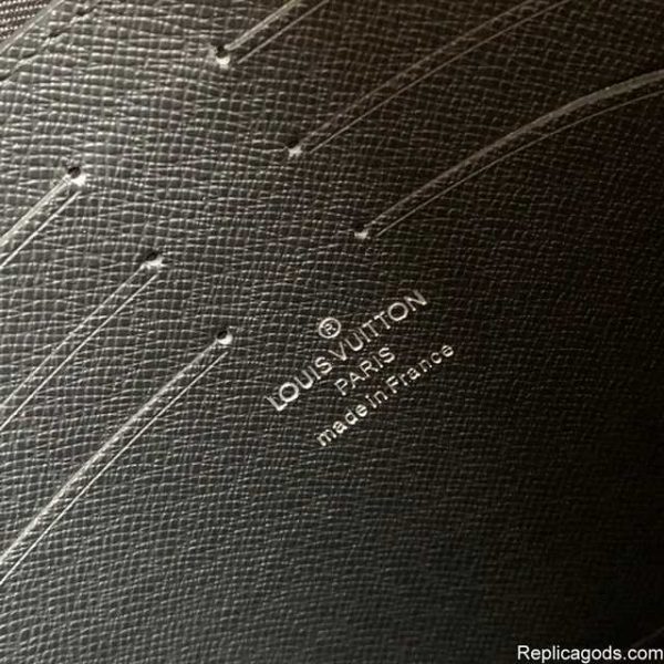 LOUIS VUITTON POCHETTE VOYAGE MM MONOGRAM ECLIPSE N41696 - Image 3
