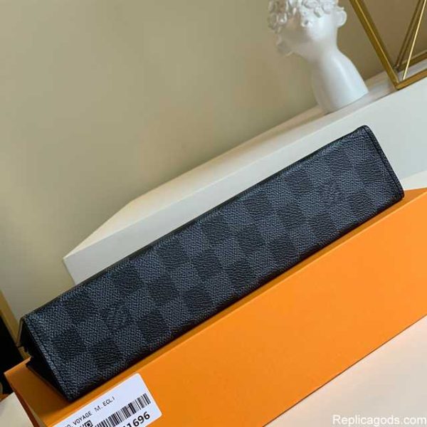 LOUIS VUITTON POCHETTE VOYAGE MM MONOGRAM ECLIPSE N41696 - Image 9