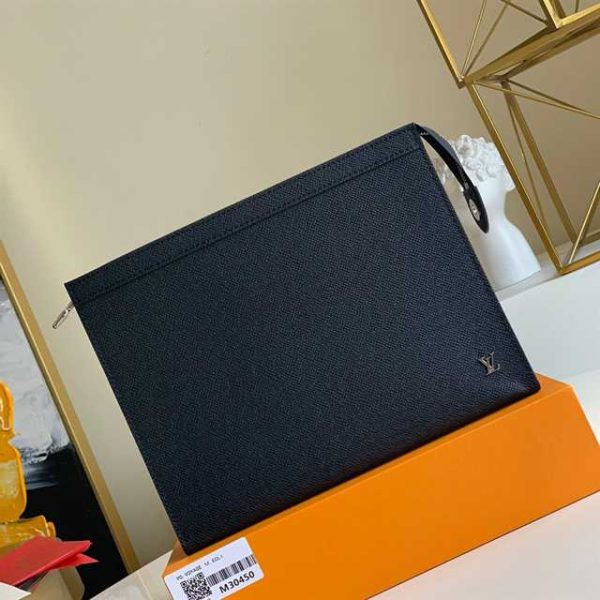 LOUIS VUITTON POCHETTE VOYAGE TAIGA LEATHER M30450 - Image 2