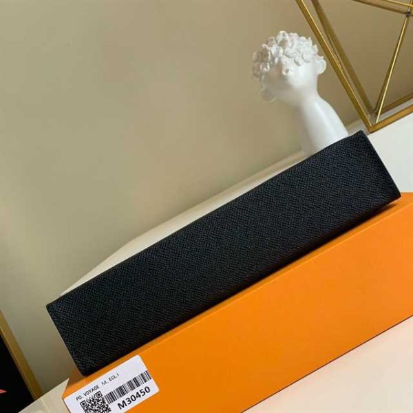 LOUIS VUITTON POCHETTE VOYAGE TAIGA LEATHER M30450 - Image 3