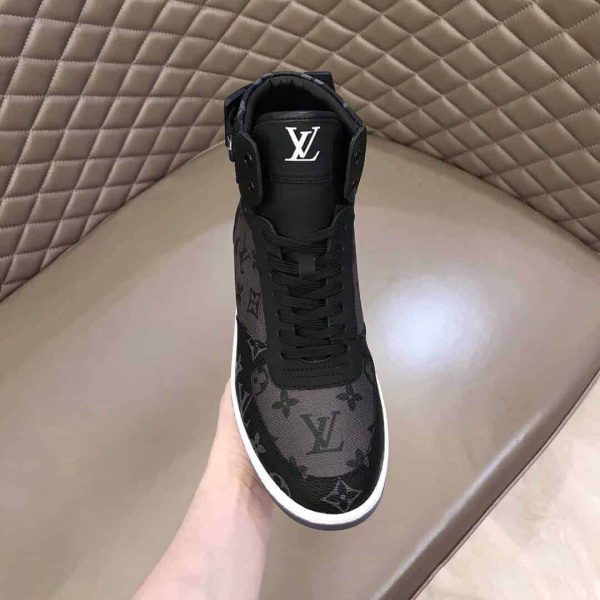 LOUIS VUITTON RIVOLI SNEAKER – LSVT226 - Image 4