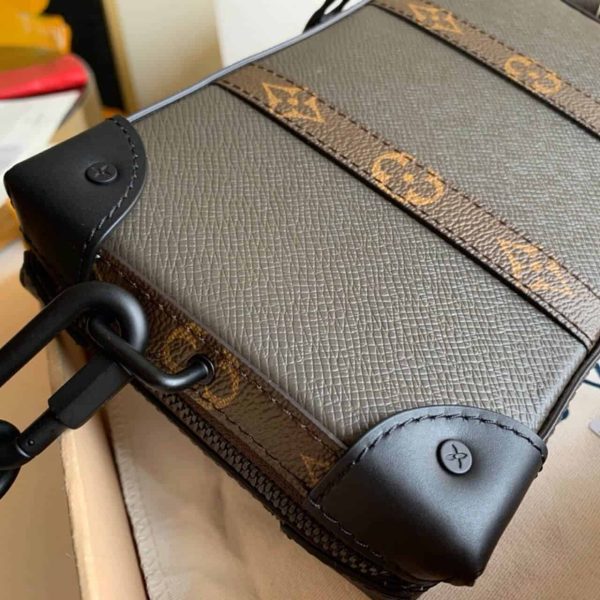 LOUIS VUITTON SOFT TRUNK WALLET TAIGA LEATHER M30697 - Image 7
