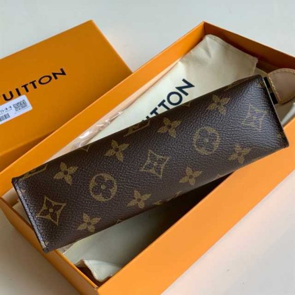 LOUIS VUITTON TOILETRY POUCH 19 MONOGRAM CANVAS IN BROWN M47544 - Image 8