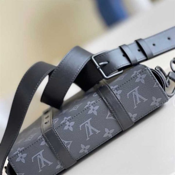 M45727 LOUIS VUITTON TRUNK MESSENGER MONOGRAM ECLIPSE COATED CANVAS - Image 4