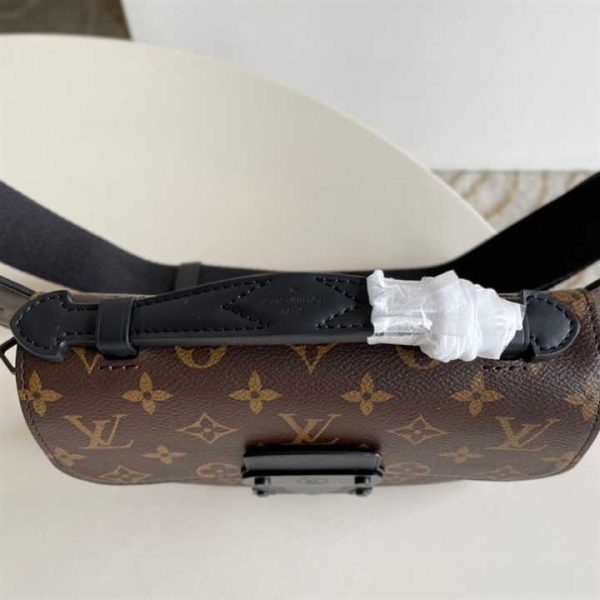 M45807 LOUIS VUITTON MONOGRAM S LOCK SLING BAG - Image 8