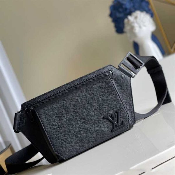 M57081 LOUIS VUITTON AEROGRAM SLINGBAG - Image 2