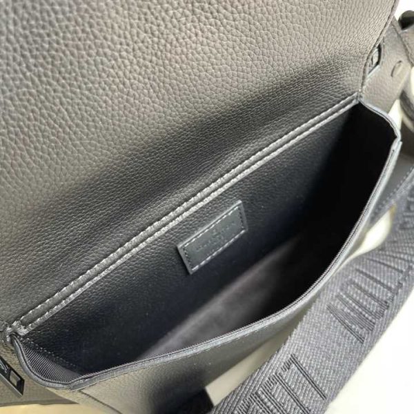 M57081 LOUIS VUITTON AEROGRAM SLINGBAG - Image 6