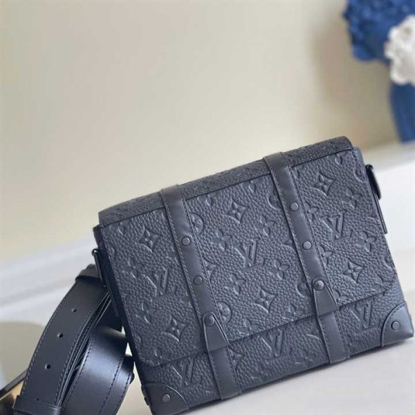 M57726 LOUIS VUITTON TRUNK MESSENGER BAG TAURILLON MONOGRAM LEATHER - Image 2