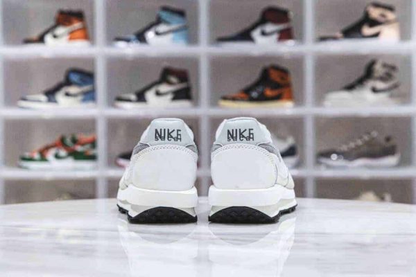 NIKE X SACAI LD WAFFLE SNEAKERS - Image 4