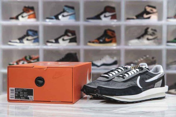 NIKE X SACAI WAFFLE DAYBREAK - Image 10